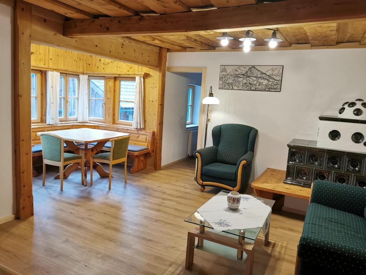 Ferienhaus Rosl Am Grundlsee Bagian luar foto