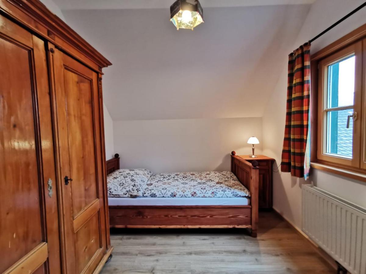 Ferienhaus Rosl Am Grundlsee Bagian luar foto