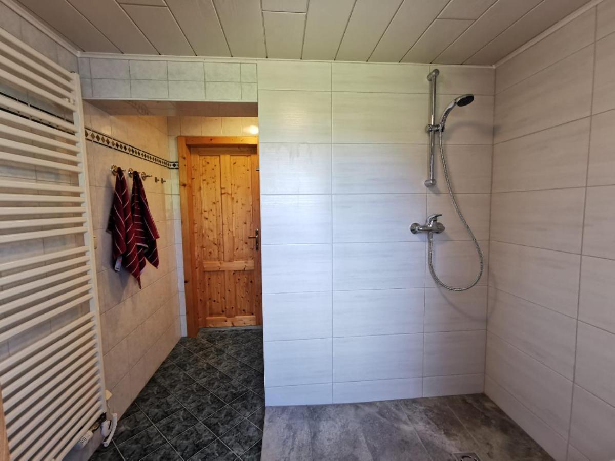 Ferienhaus Rosl Am Grundlsee Bagian luar foto